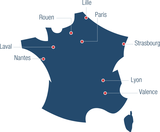 Les Assurances du Crédit Mutuel sont organisées autour de différents sites en France : Strasbourg, son siège, Paris, Lille, Rouen, Nantes, Laval, Lyon et Valence